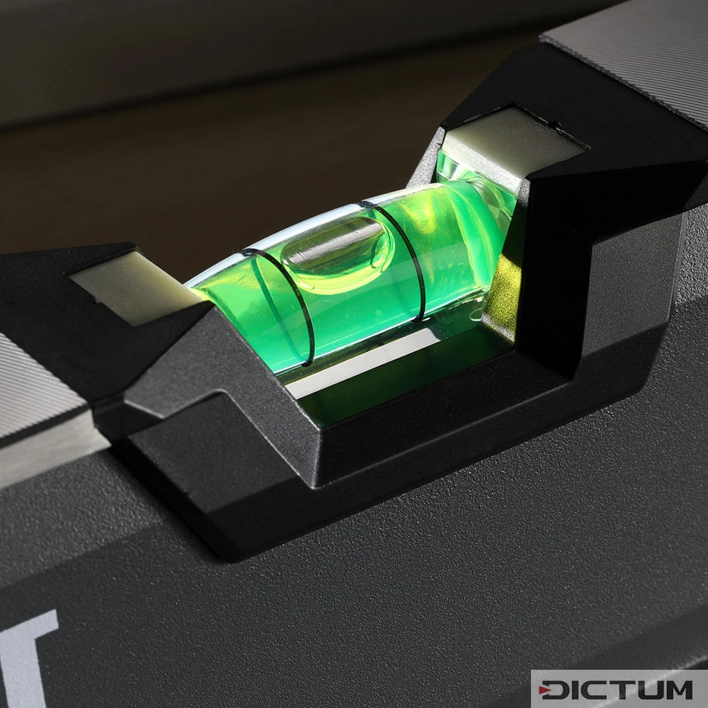 Niveau à Bulle Magnétique ToughBuilt, Avec éclairage Des Bulles, 60 Cm – Image 2